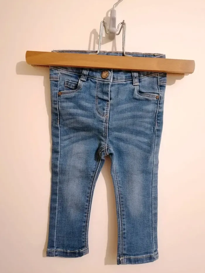Lot tape à l œil  Tee-shirt manches longues et jean 6 mois - photo numéro 2