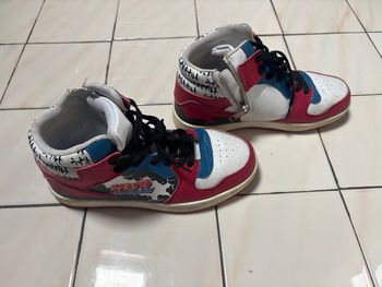 Chaussure naruto taille 36