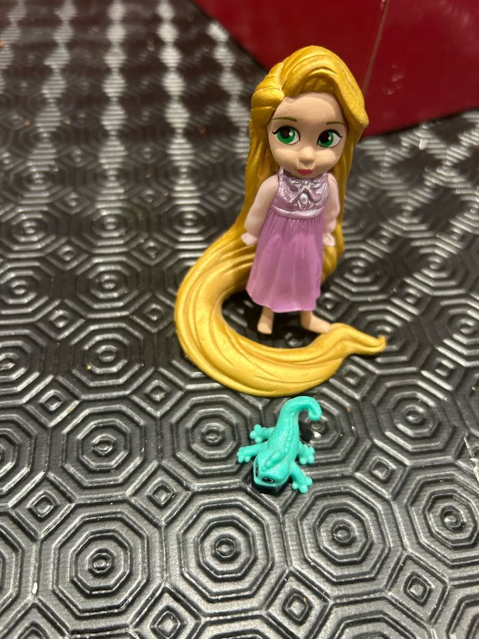 Poupée raiponce disney animator