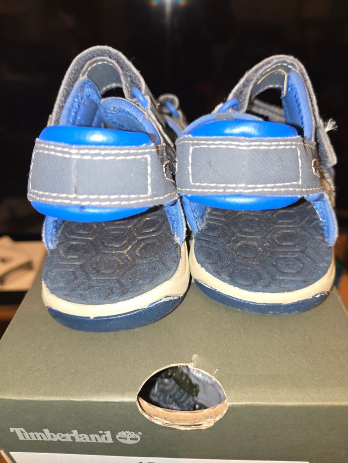 Sandales Timberland bleus  pointure  31 - photo numéro 3