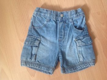 Joli short en jean OBAIBI bébé garçon T.6 mois TBE