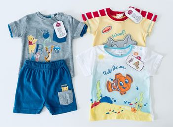 Lot de vêtement Disney