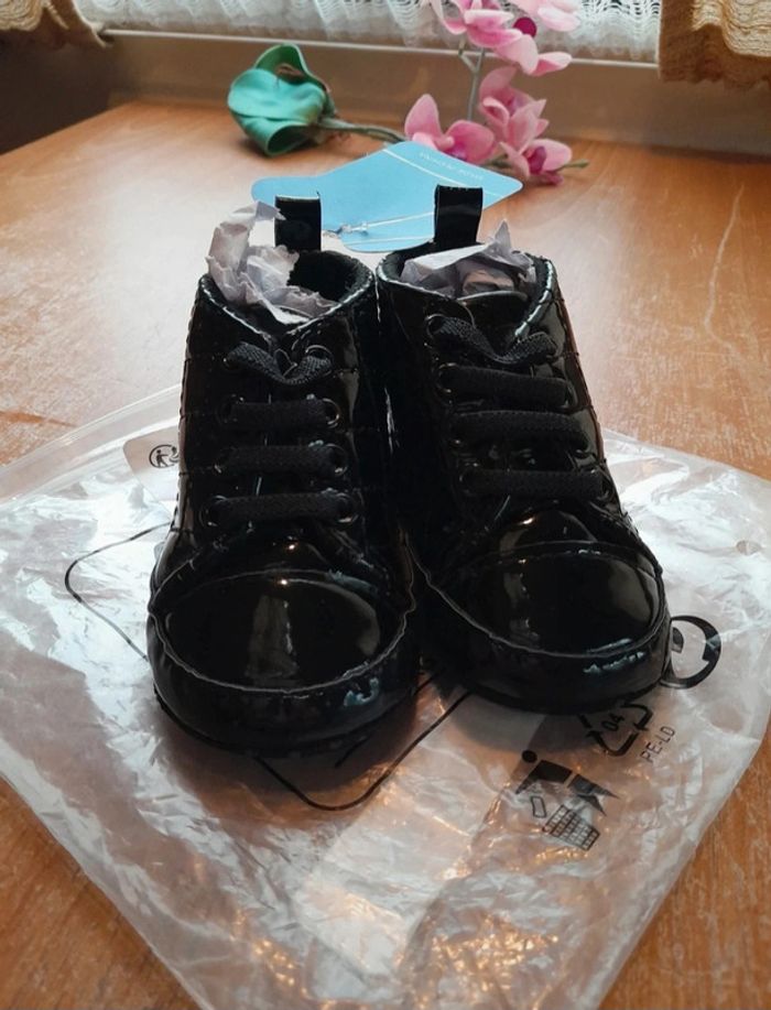 Chaussure fille montante noir pointure taille 20 - photo numéro 3