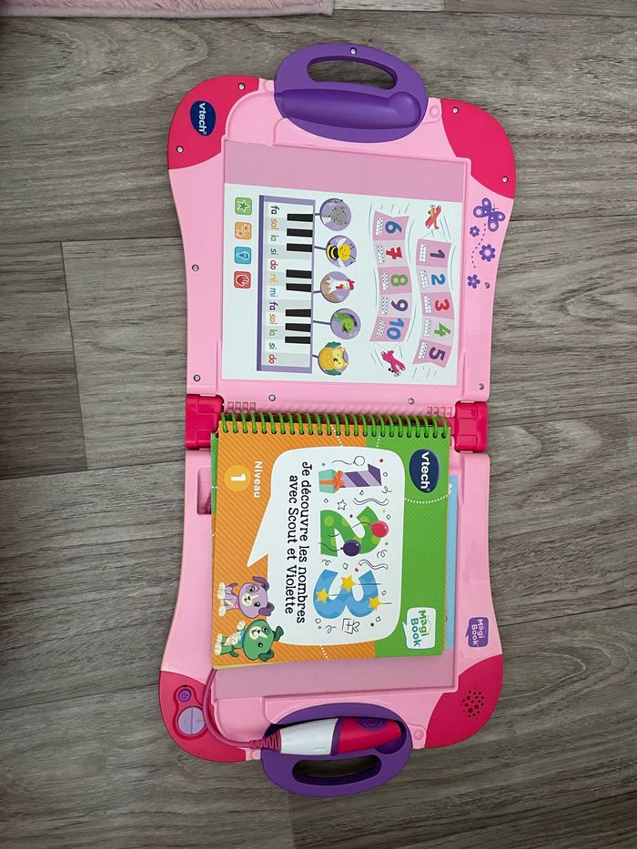 Magic book - photo numéro 2