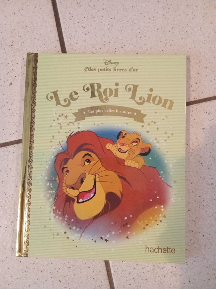 Livre Disney hachette le roi lion, mes livres d'or - photo numéro 1