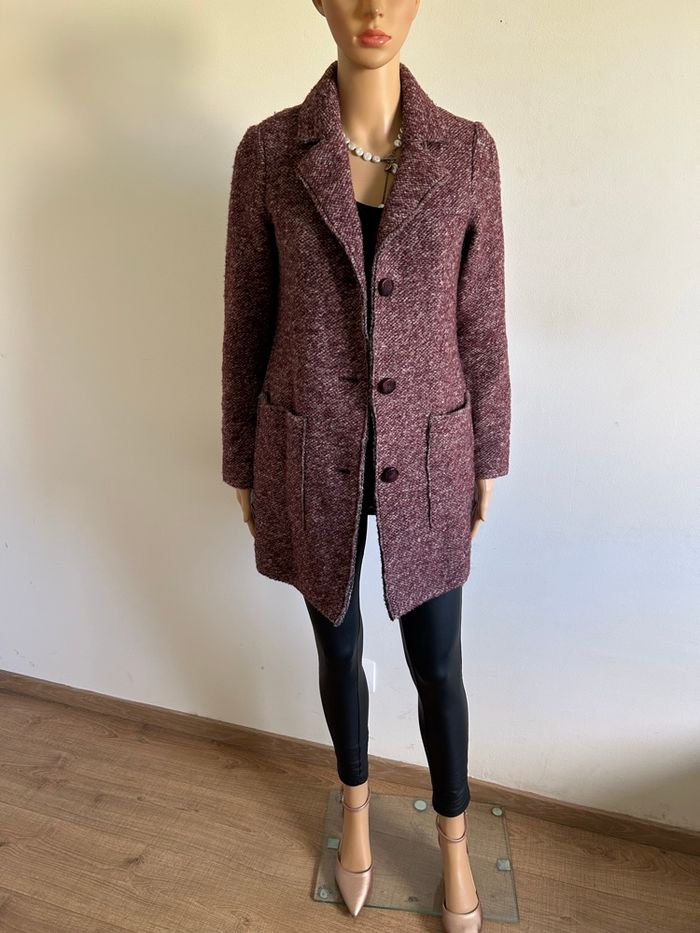 Manteau bordeaux en laine S.Oliver taille 38 bon état (présence de bouloches) - photo numéro 2