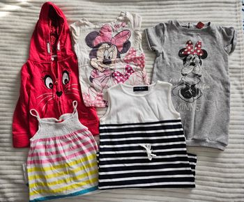 Lot vêtements filles 4 ans