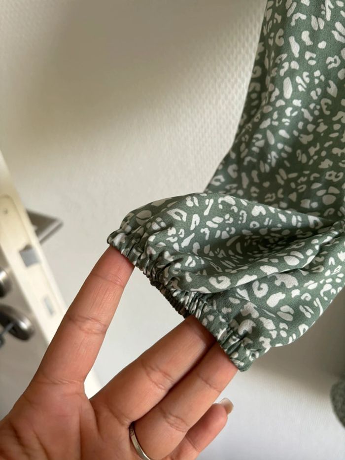 Robe fluide verte sauge - photo numéro 4