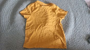 T-shirt mc jaune TBE 23M / 86 CM
