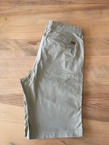 Bermuda beige