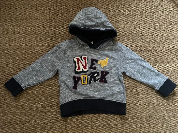 Sweat à capuche garçon TAO 4 ans