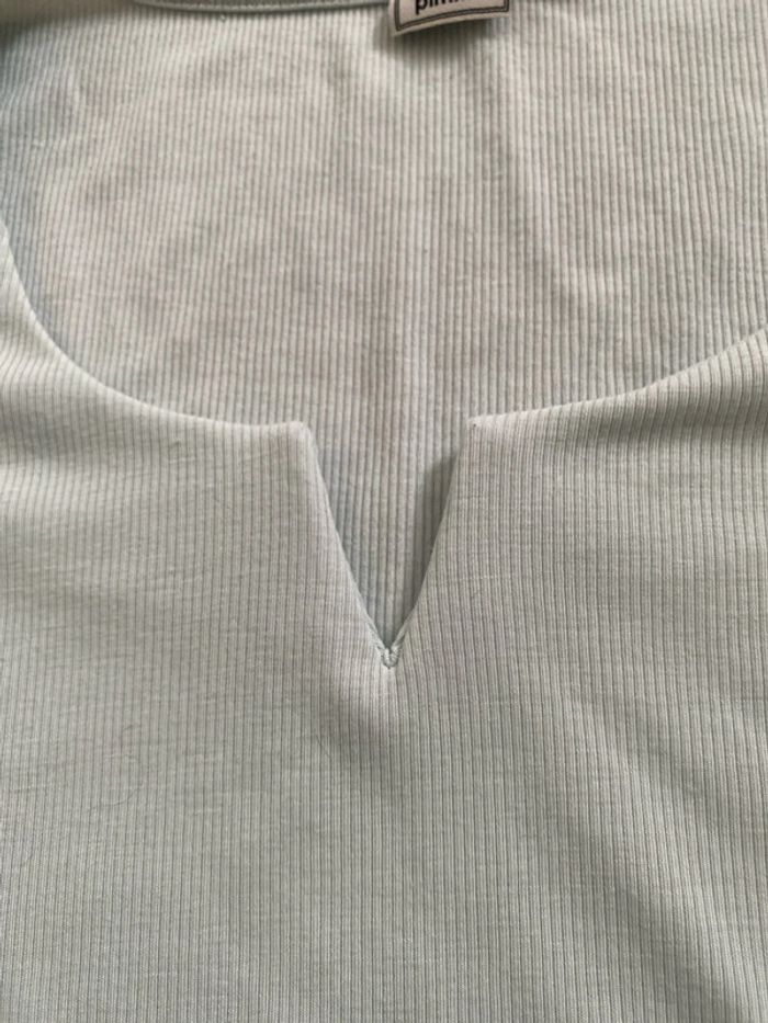 T-shirt col V taille M - photo numéro 3