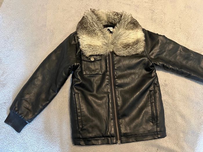 veste interdit de le gronder - photo numéro 13