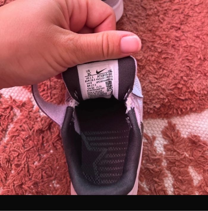 Basket taille 18,5 violette - photo numéro 2