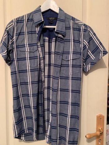 Chemise à carreaux