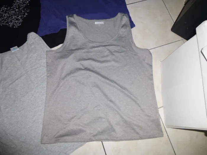 lot de 4 debardeur taille XL - photo numéro 5
