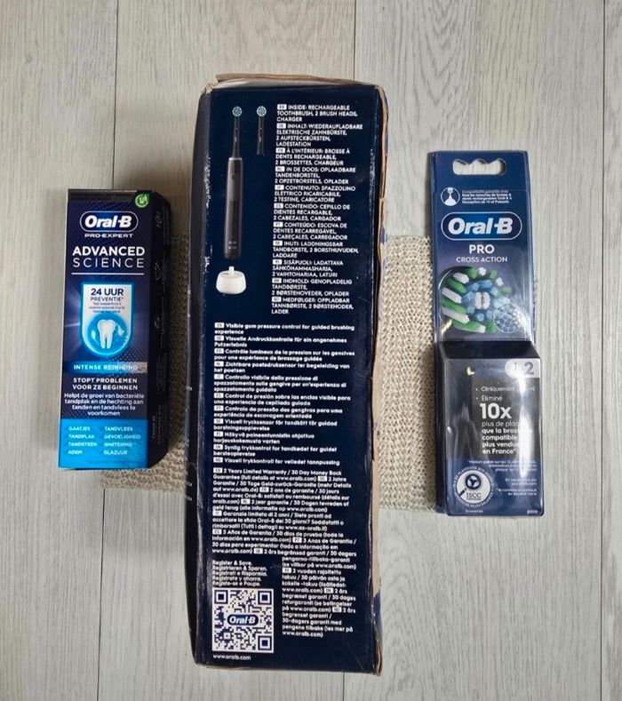🌟 Brosse a dent electrique oral B pro 3 noire + 4 brossettes  + dentifrice 🌟 - photo numéro 3