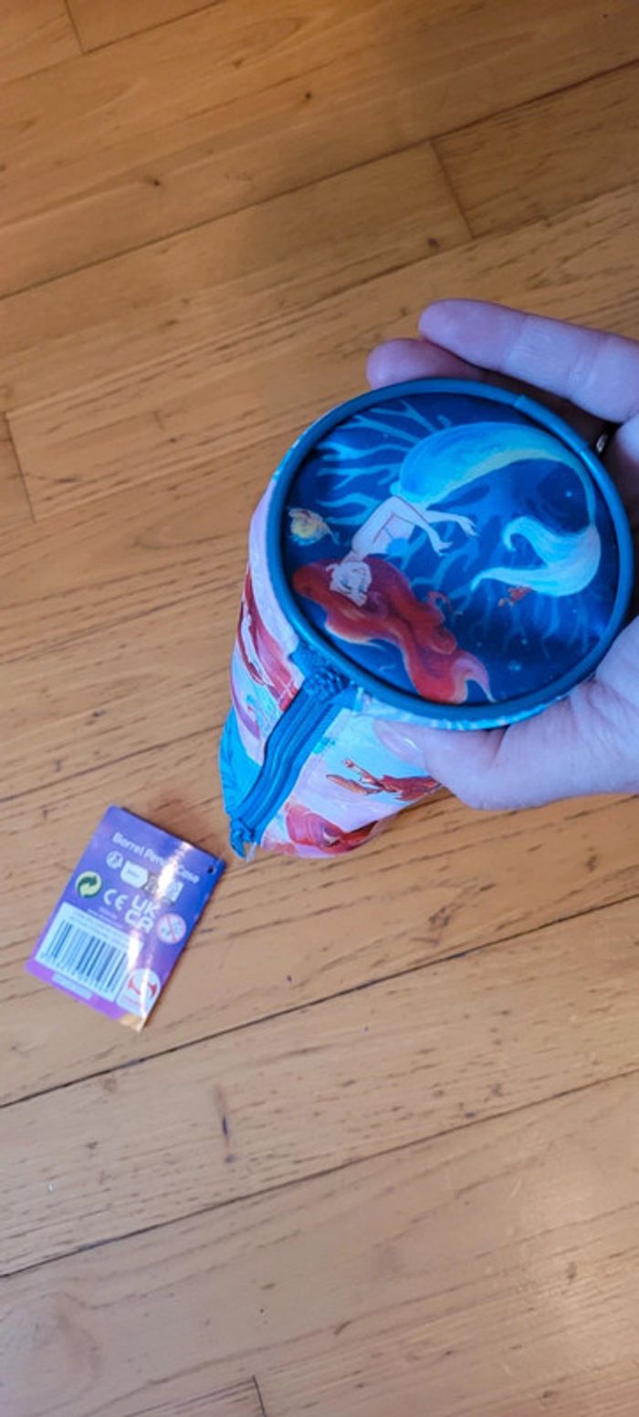 Trousse la petite sirène. - photo numéro 3
