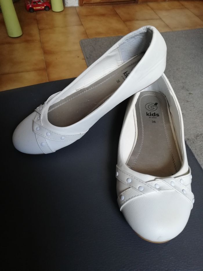 Ballerines blanches - photo numéro 2
