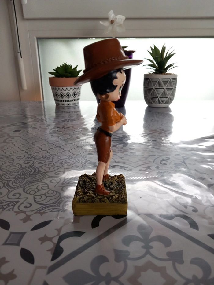 Betty Boop Aventurière - photo numéro 4