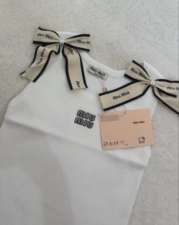 Top Miu Miu