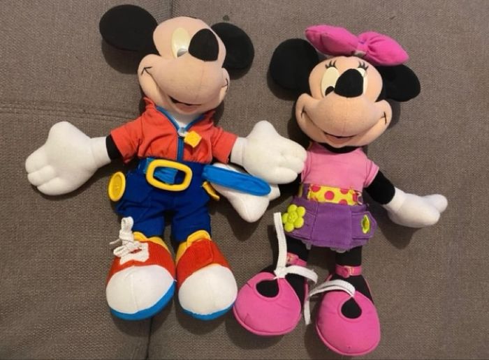 Lot peluches Mickey et Minnie d’apprentissage