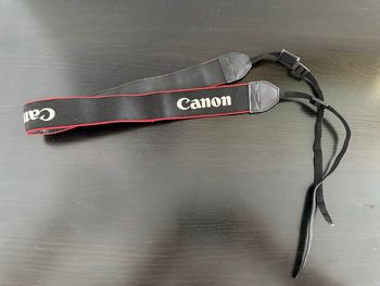 Bandoulière sangle noir et rouge Canon EOS Digital