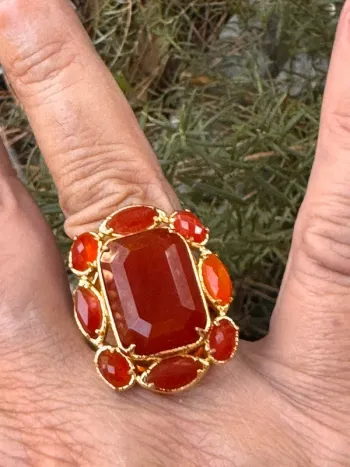 Grosse bague habaha Paris tout en cornaline et acier inoxydable or