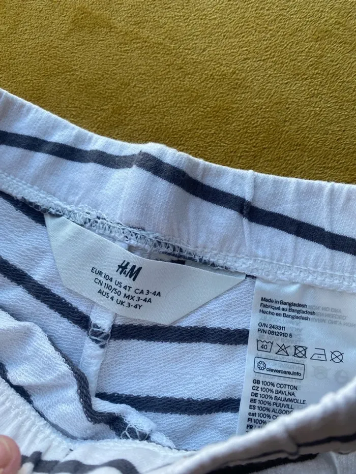 Short d’été taille 3/4 ans - photo numéro 3