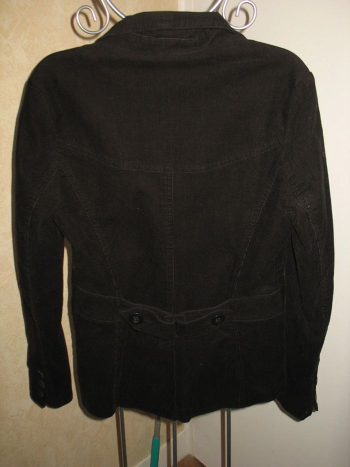VESTE NOIRE EN VELOURS "H&M" - TAILLE 38 - n°01 - photo numéro 2