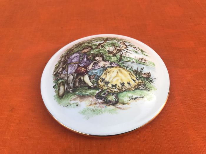 Bonbonnière / Boite à bijoux  Porcelaine d' Art   Laurent Freyry Limoges France - photo numéro 4