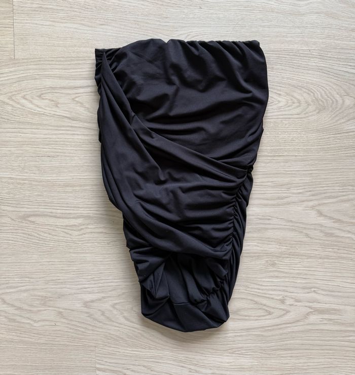 Jupe asymétrique moulante noir taille 36 S