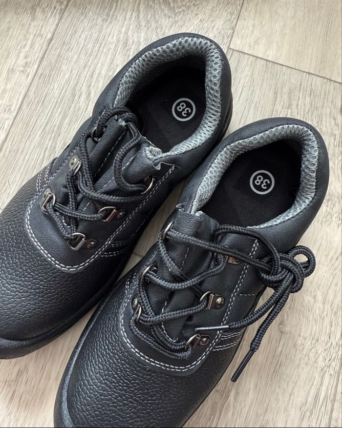 Chaussures de sécurité noires Boston S1P SRC - Taille 38 - Neuves avec boîte - photo numéro 7