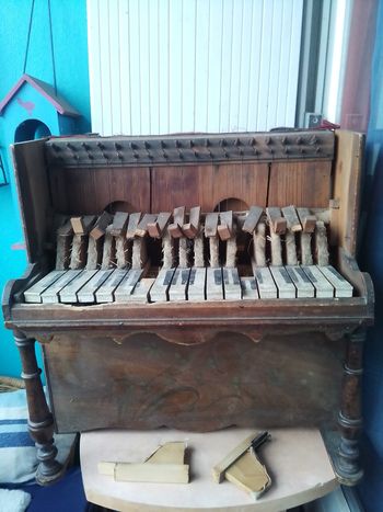 Ancien piano pour enfants de 1870