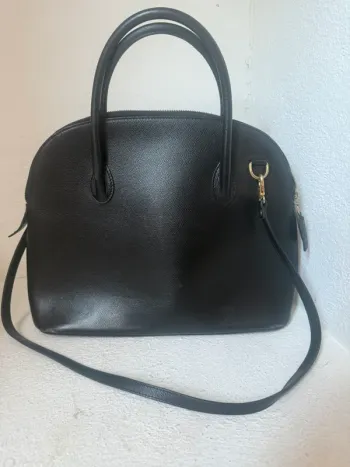 Sac Céline Bolide Noir Intérieur Rouge – M94 – Avec Bandoulière 100 cm