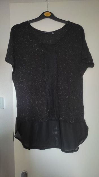 Tee shirt noir col arrondi