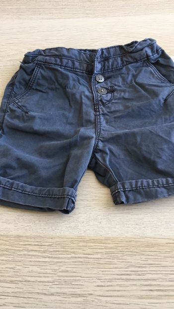 Short tape à l’œil