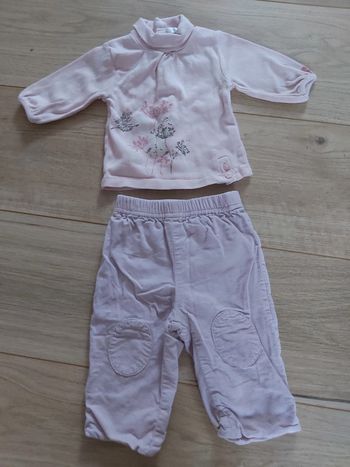 Tee-shirt col roulé fille Kitchoun 3 mois en très bon état (78)