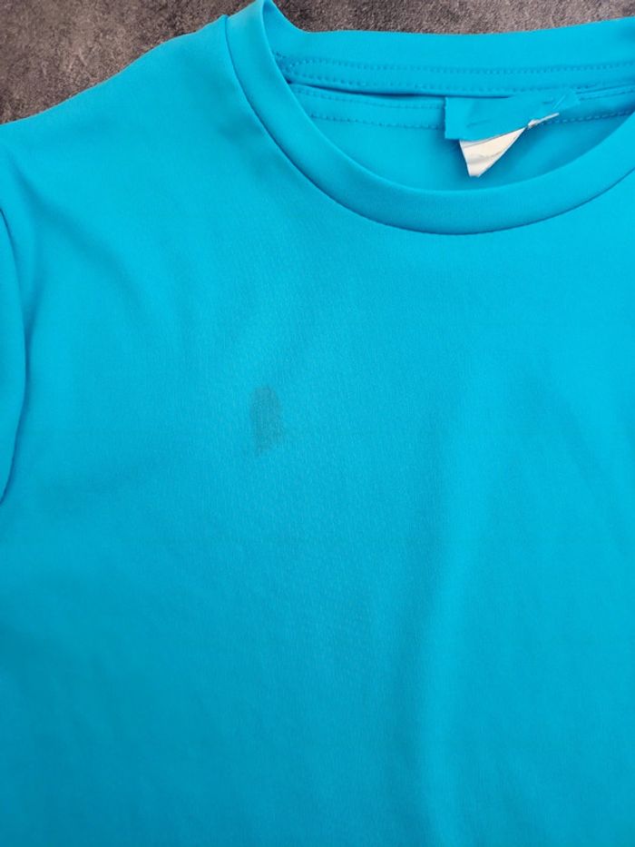 T-shirt anti uv garçon 10-12 ans bon état - photo numéro 3