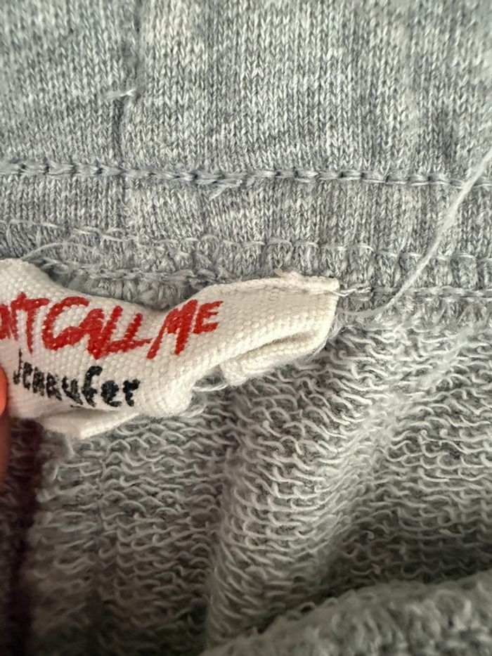 Short gris - photo numéro 3