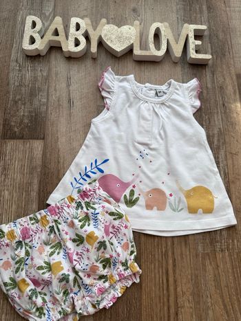 - Ensemble      - 6 mois - Très bon état