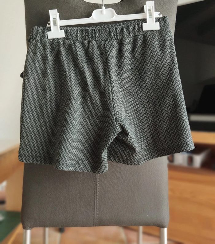 Jupe short gris foncé 12 ans - photo numéro 2