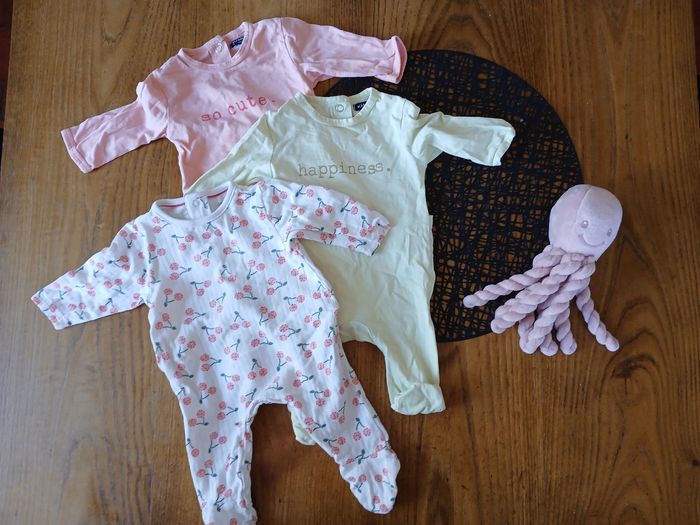 Lot fille 1 mois - photo numéro 4