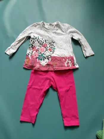 Ensemble catimini taille 12 mois