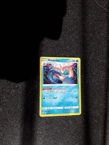 Milobellus holographique carte Pokémon neuve