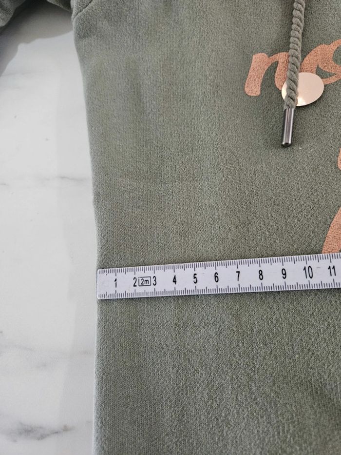 Guess pull vert à capuche taille XS - photo numéro 13