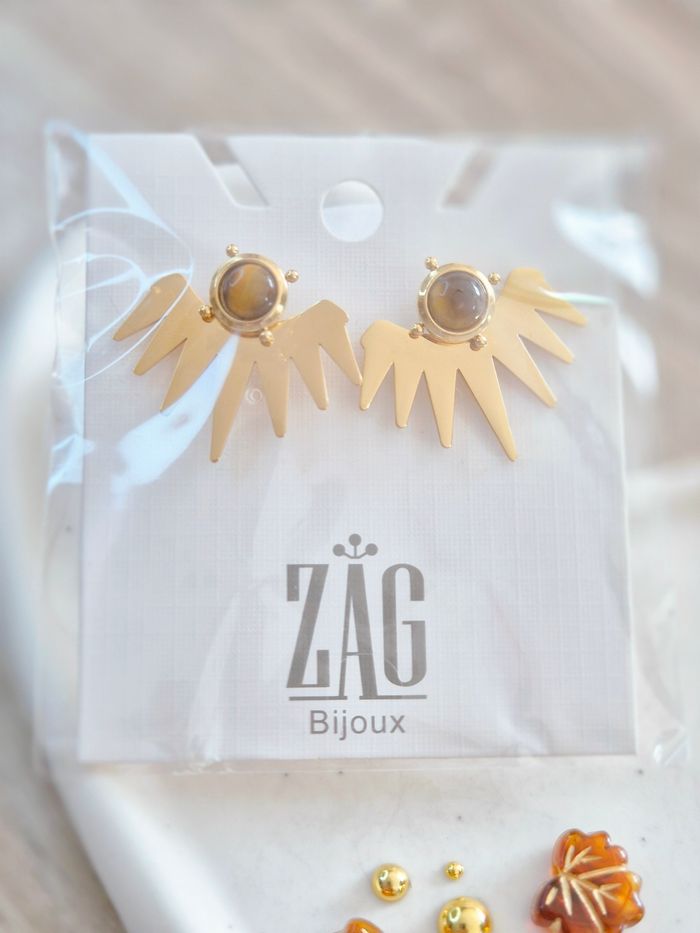 Boucles d'oreilles dorées et œil de tigre Zag - photo numéro 4