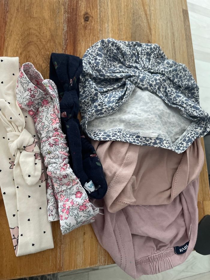 Lots de bonnets et bandeaux