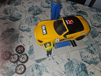 Atelier Bruder voiture et personnage tbe