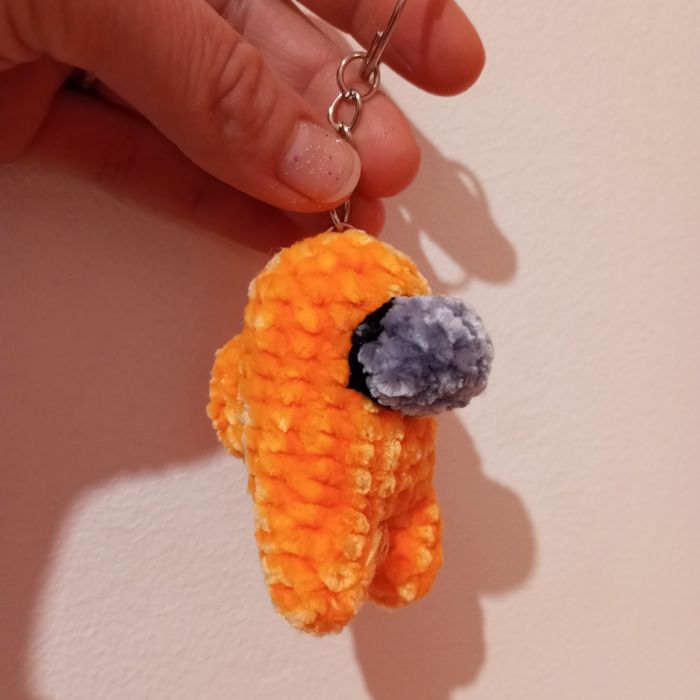 Porte-clés Among Us au crochet